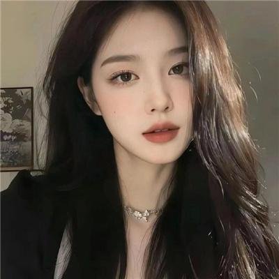 绿茵春色