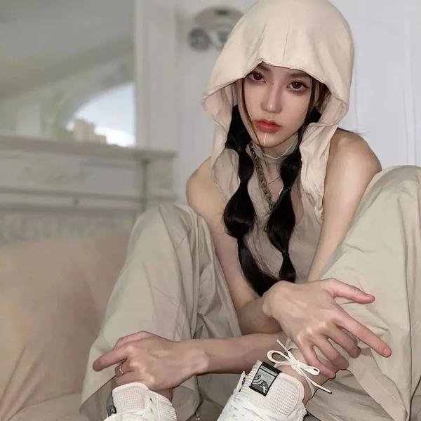 拥抱星星的月亮